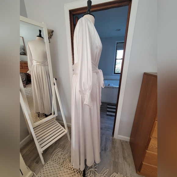 Catherine D'Lish - Beverly Boudoir Dressing Gown Robe in White - Size Large - Picture 4 of 11
